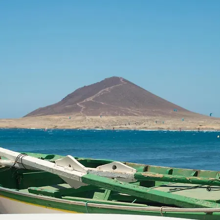 Alquilaencanarias Medano Sancho And Comfortable * 厄尔梅达诺